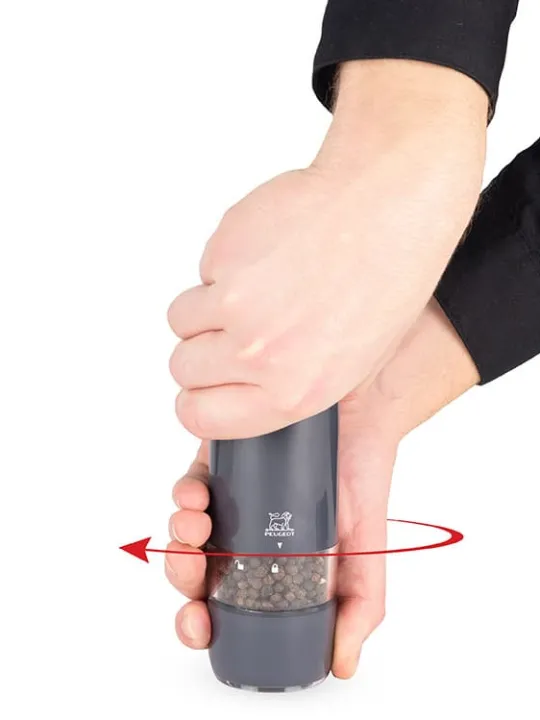 Shop Alaska Set of electric salt and pepper mills in quartz grey, 17cm Salt | Salt & Pepper Mill Sets