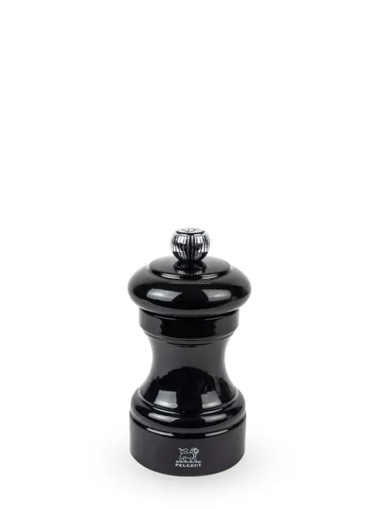 Fashion Bistro Manual wooden pepper mill in black gloss, 10cm For Under £50 | Pepper