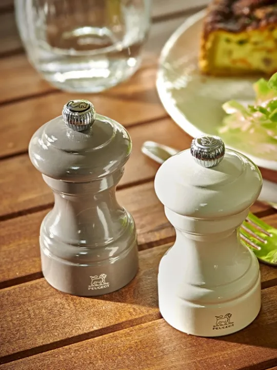 Hot Bistro Manual wooden salt mill in pearl grey gloss, 10cm Salt | Salt Mills