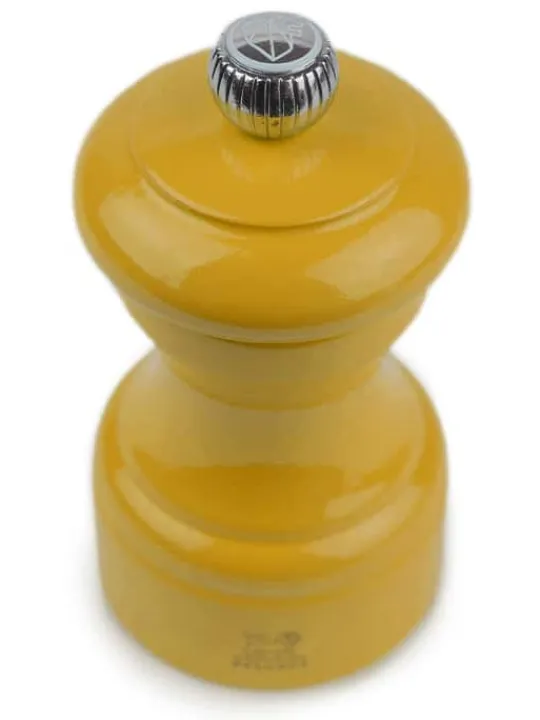 bistro_manual_wooden_salt_mill_in_saffron_yellow_gloss_cm_3.webp Outlet Bistro Manual wooden salt mill in saffron gloss, 10cm Salt | Salt Mills