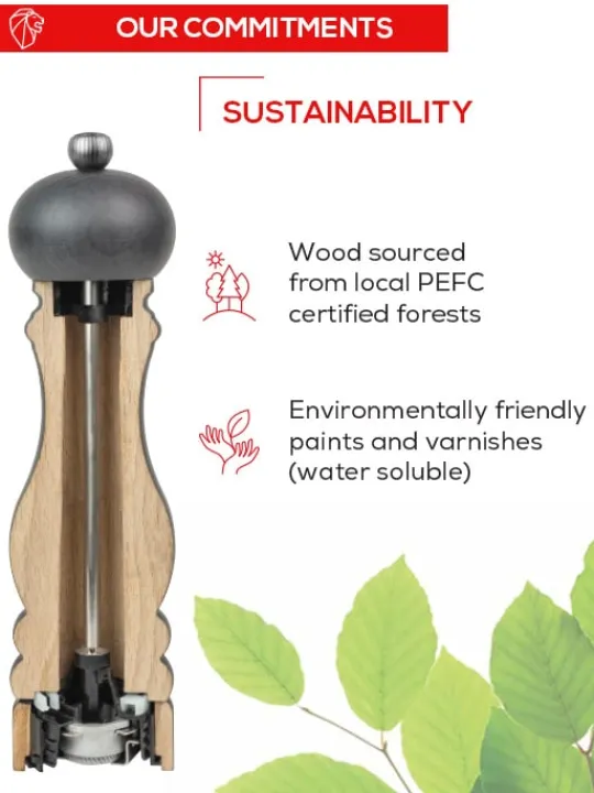 Hot Boreal Manual beech wood pepper mill in fern green, 21cm Pepper | Pepper Mills