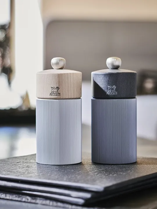 line_carbon_manual_pepper_mill_cm_6.webp Flash Sale Line Carbon manual pepper mill, 12cm Pepper | Pepper Mills