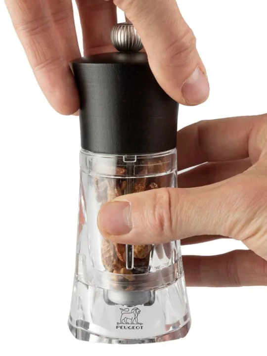 Clearance Oléron Manual chilli grinder in beech wood and acrylic, 14cm Speciality Spice Mills