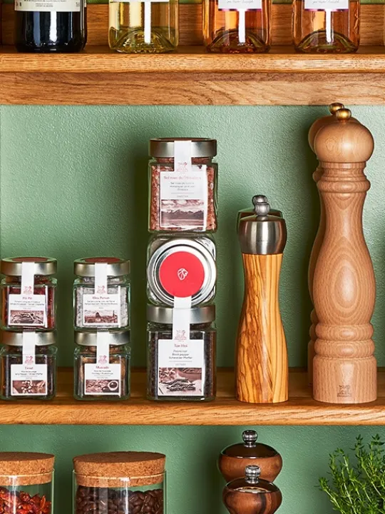 paris_manual_wooden_salt_mill_cm_6.webp Online Paris Manual wooden salt mill, 18cm Salt | Salt Mills