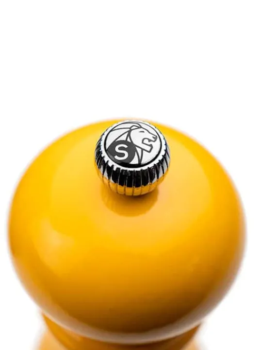 paris_manual_wooden_salt_mill_in_saffron_yellow_gloss_cm_3.webp Fashion Paris Manual wooden salt mill in saffron gloss, 18cm Salt | Salt Mills