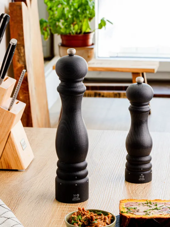 Fashion Paris u'select U'select manual wooden pepper mill in , 27cm Pepper | Pepper Mills