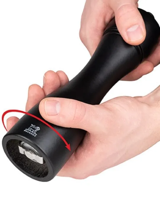 Fashion Tahiti Manual beech wood pepper mill in matt black, 20cm Pepper | Pepper Mills